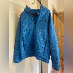 Patagonia Men's XL Nano Puff Hoody. LIKE NEW, perfect condition!